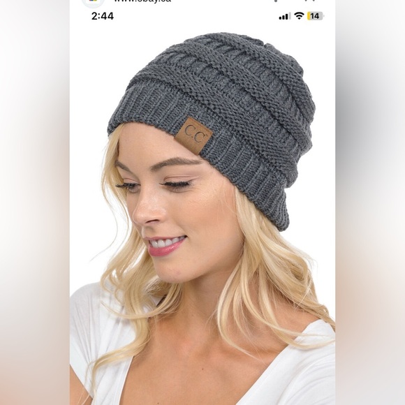 NWT Ponytail CC messy bun beanie hat. Dark Gray - Picture 8 of 8